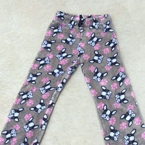Dog prints pajama bottoms.